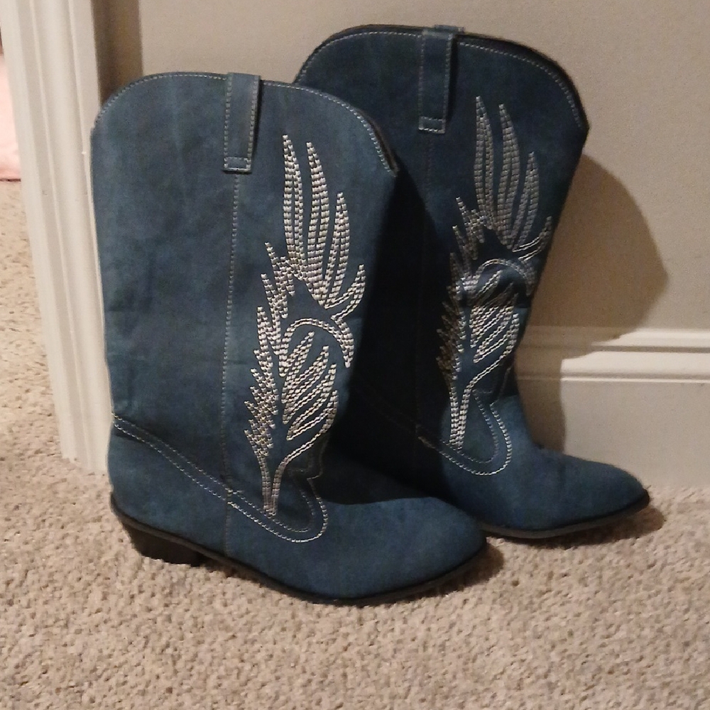 Women's Blue Embroidered Cowboy Boots